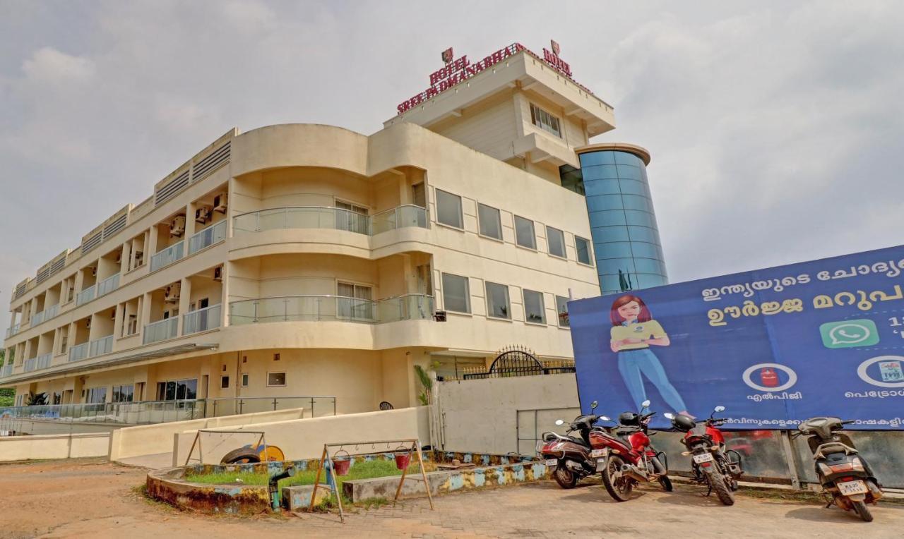 Hotel Treebo Tryst Sreepadmanabha Balaramapuram à Kovalam Extérieur photo