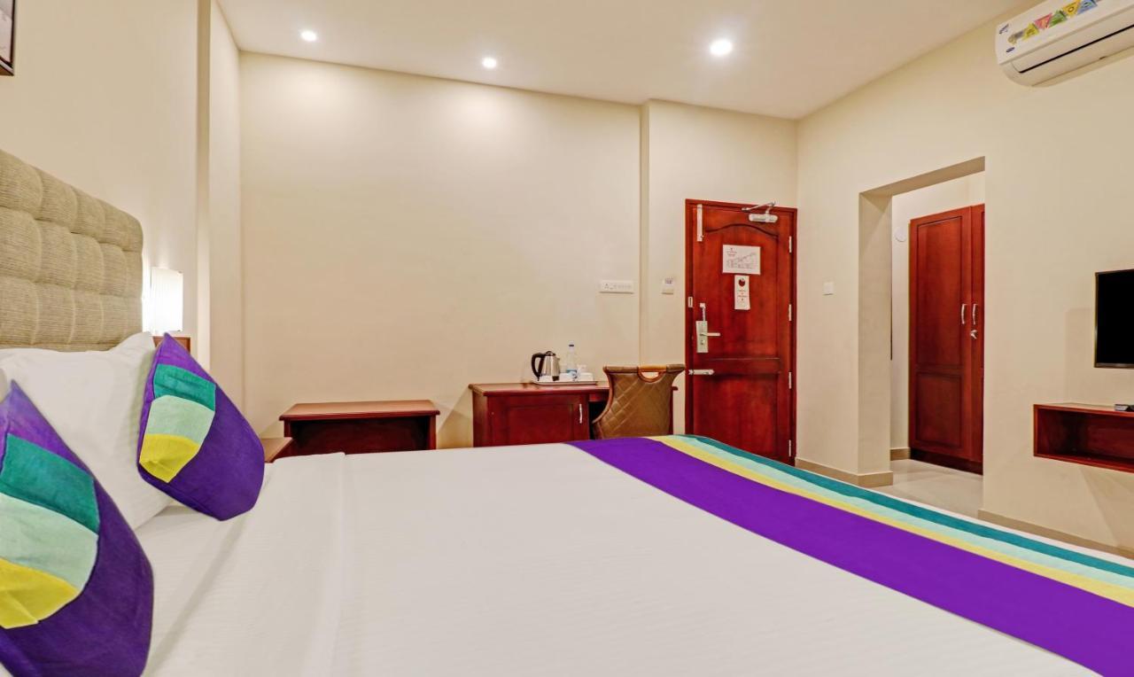Hotel Treebo Tryst Sreepadmanabha Balaramapuram à Kovalam Extérieur photo