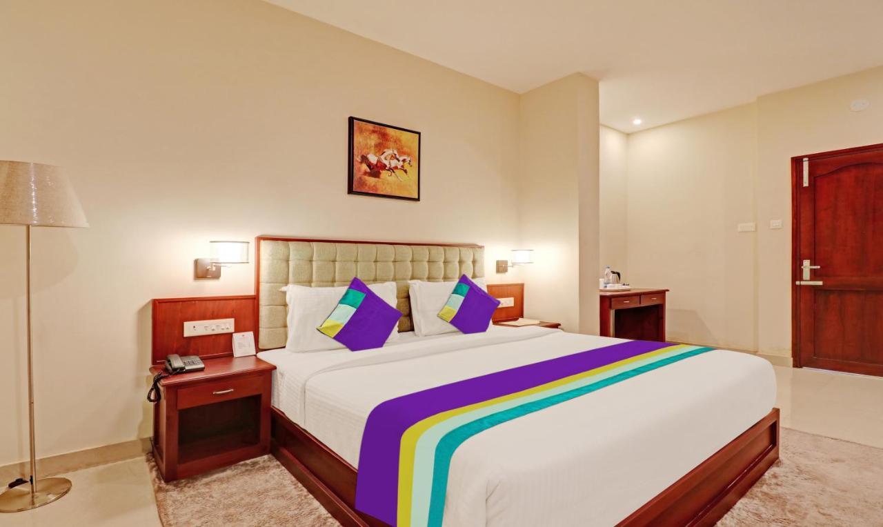 Hotel Treebo Tryst Sreepadmanabha Balaramapuram à Kovalam Extérieur photo