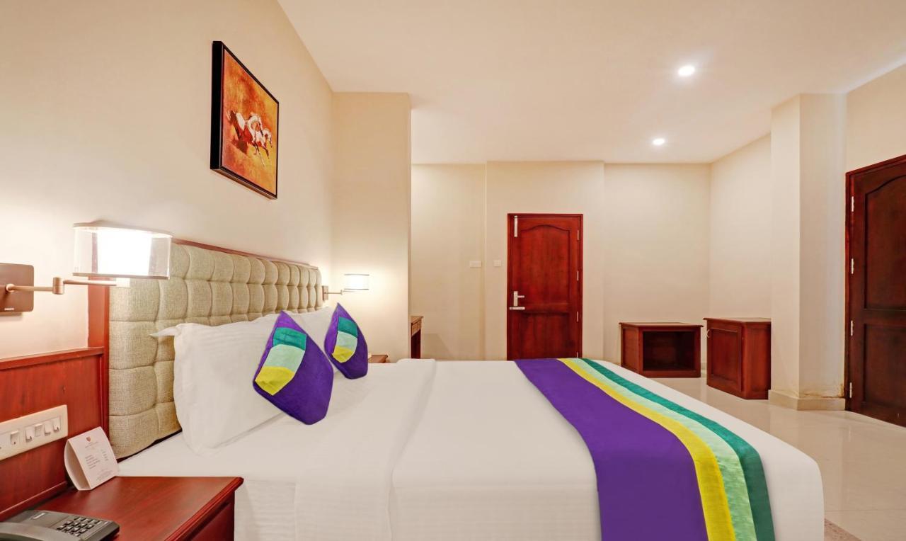 Hotel Treebo Tryst Sreepadmanabha Balaramapuram à Kovalam Extérieur photo
