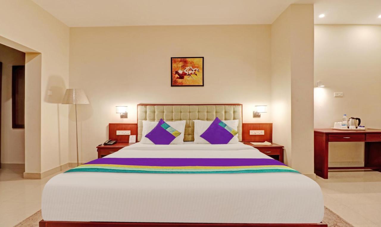 Hotel Treebo Tryst Sreepadmanabha Balaramapuram à Kovalam Extérieur photo